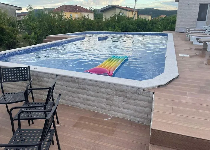 Villa Nilic