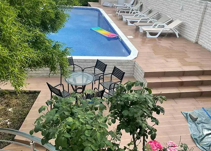 Villa Nilic