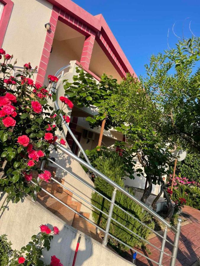 Nilic Villa Bar