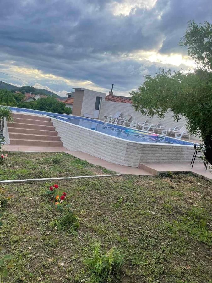 Villa Nilic *